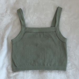Cotton On light green cropped top. Soft fabric.